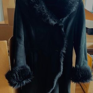 Maximillian Furs Shearling Coat with fur on cuff collar and hem  Black size 10